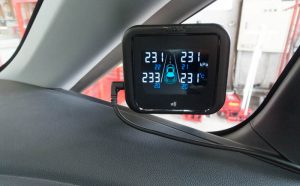 [TPMS]タイヤ空気圧センサーとモニターを装着しました[エアセーフ]