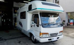 いすゞエルフ キャンピングカーにおすすめ！トーヨータイヤ スタッドレスDELVEX（デルベックス）M934を装着しました[205/70R16 111/109L]