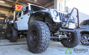 ジープにオススメ！ ヨコハマタイヤのジオランダーX-MTを装着しました。[40×13.50R17]